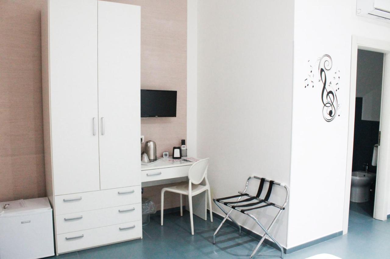 Mascalzone Latino Luxury Rooms Napoli Bagian luar foto