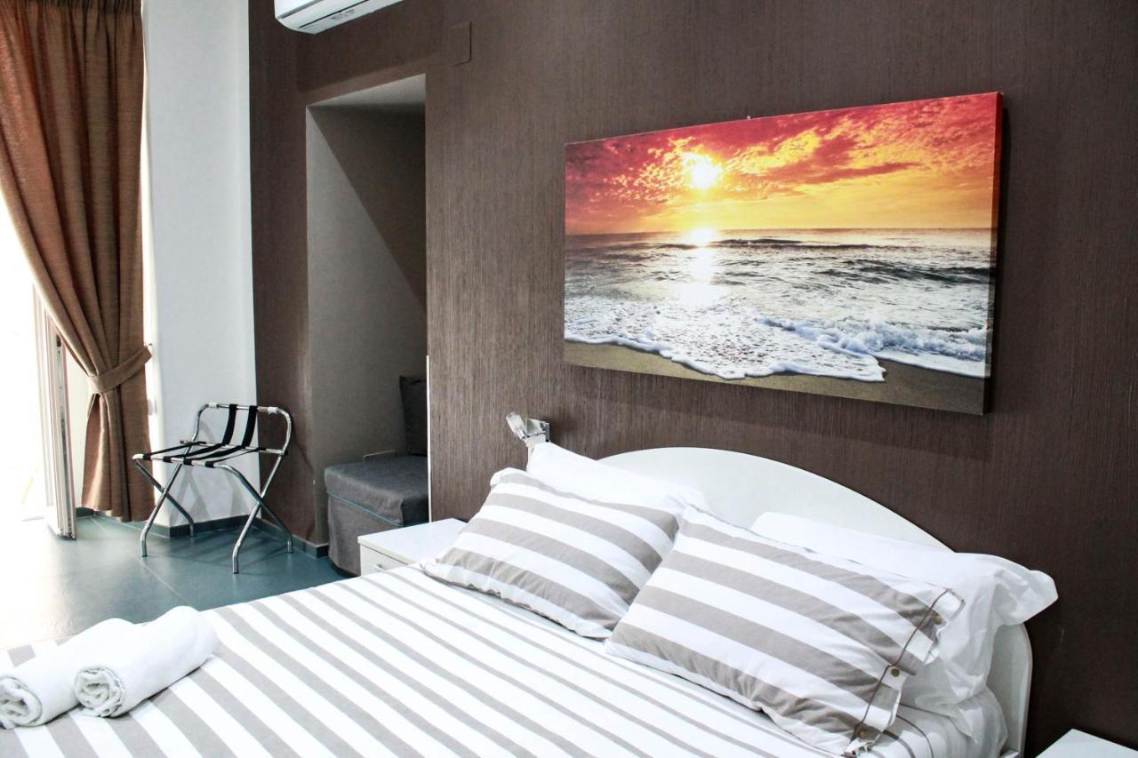 Mascalzone Latino Luxury Rooms Napoli Bagian luar foto