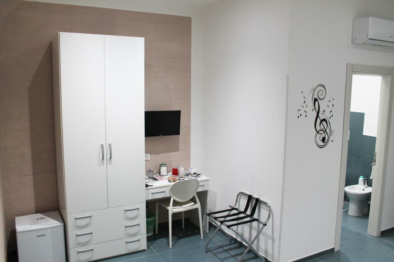 Mascalzone Latino Luxury Rooms Napoli Bagian luar foto